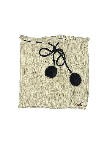 Hollister Scarf (view 1)