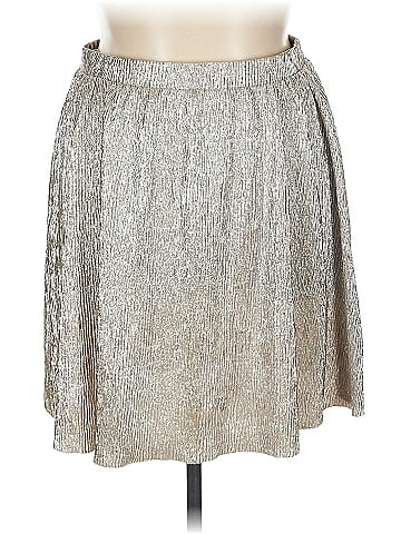 Xhilaration Casual Skirt (view 1)
