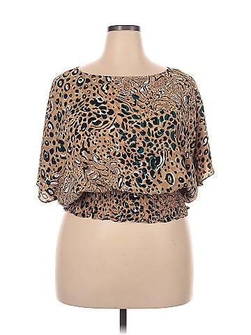 Bold Elements Short Sleeve Top (view 1)