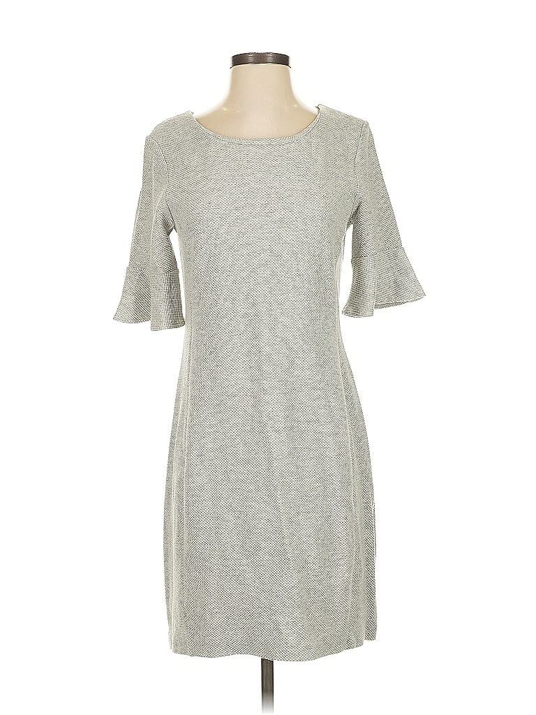 Click to view more detailed imagery on our partner's website Pre-owned Tahari Casual Dress In Gray
