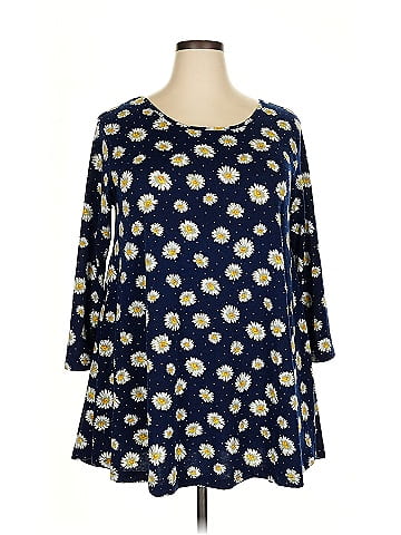 Veranee 3/4 Sleeve Blouse (view 1)