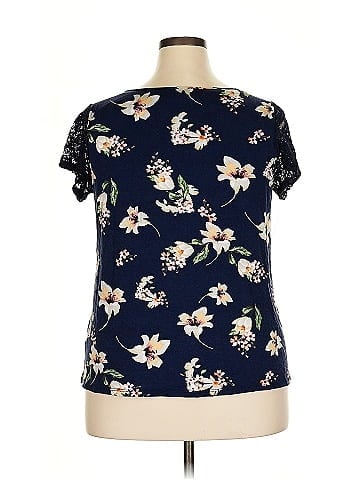 Loveappella Short Sleeve T-Shirt (view 2)