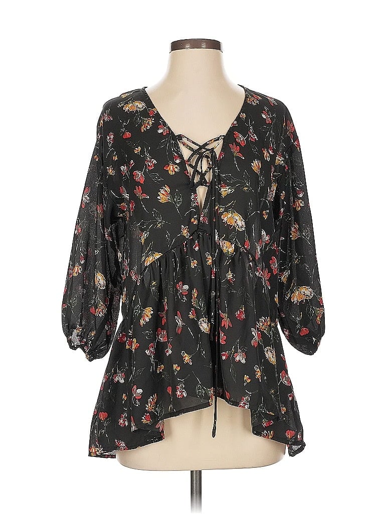 Click to view more detailed imagery on our partner's website Pre-owned Lucca 3/4 Sleeve Blouse In Black