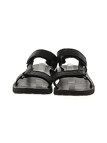 Teva outlet black sandals sz 8