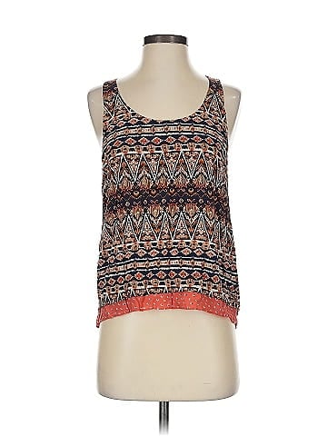 Lucy & Laurel Tank Top (view 1)