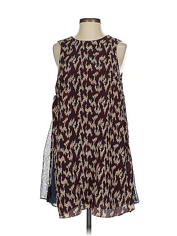 Elizabeth and James Casual Dress (view 1)