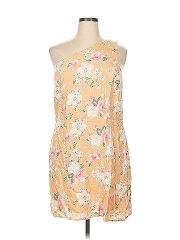 Abercrombie & Fitch Casual Dress (view 1)