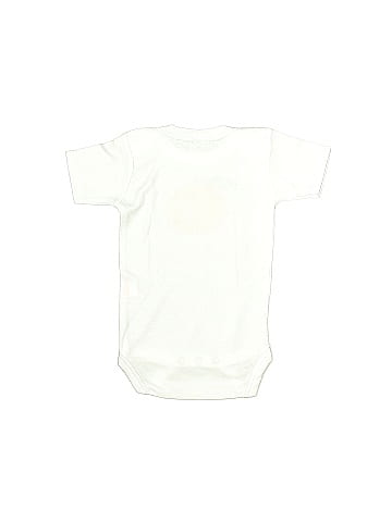 Laughing Giraffe Short Sleeve Onesie (view 2)