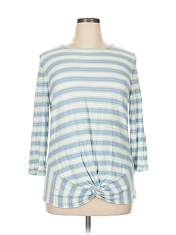 Hearts of Palm Woman Pullover Sweater (view 1)