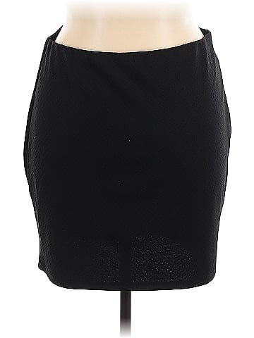 Xhilaration Casual Skirt (view 1)