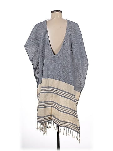 Tribe Alive Poncho (view 2)