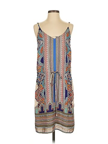 Lucy & Laurel Casual Dress (view 1)
