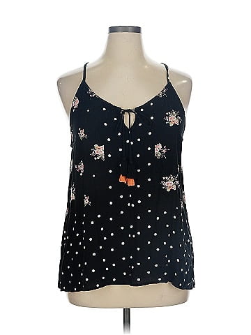 LUQ Sleeveless Blouse (view 1)