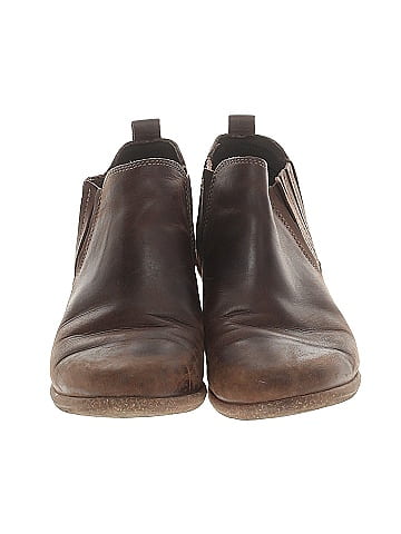 Clarks boots size 1 2025