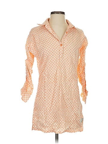 Islandia 3/4 Sleeve Blouse (view 1)