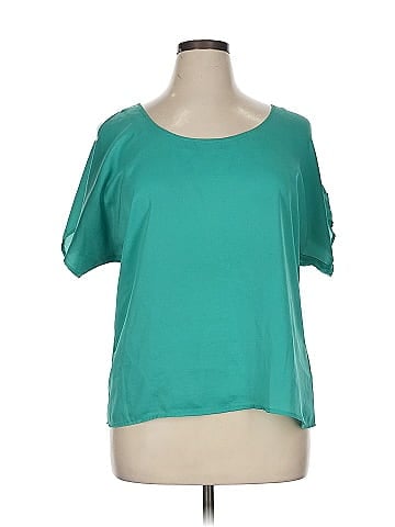 Studio Y Short Sleeve Top (view 1)
