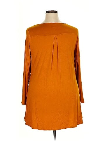 Intro 3/4 Sleeve Top (view 2)