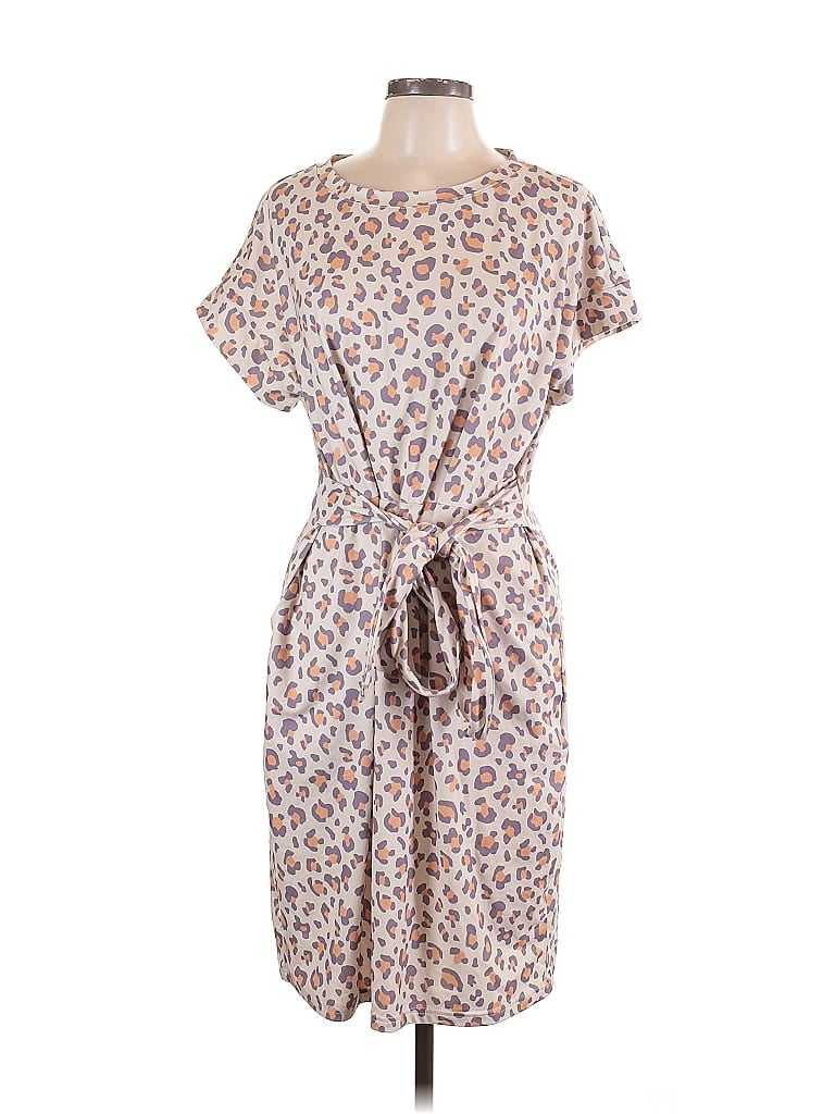 UNBRANDED Pre-owned Casual Dress In White