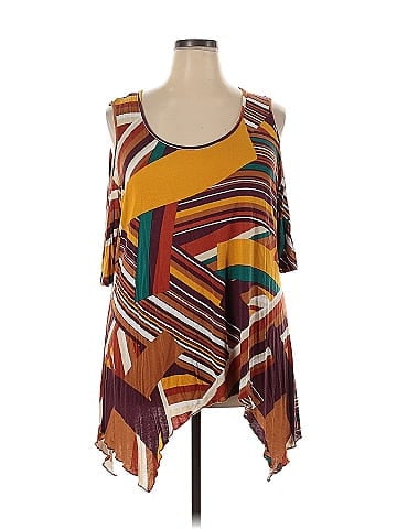 Masseys 3/4 Sleeve Blouse (view 1)