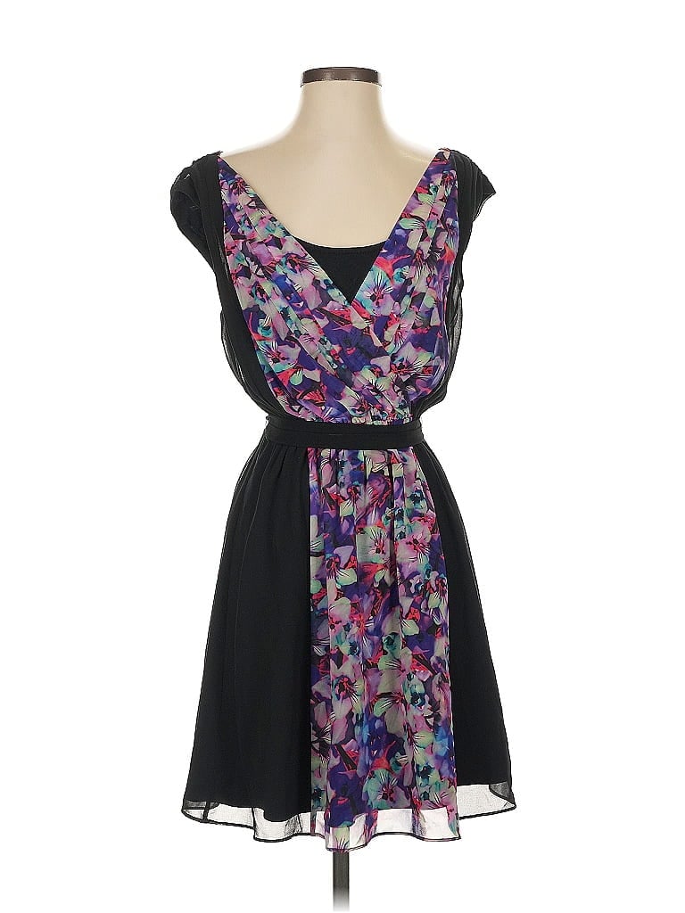 Click to view more detailed imagery on our partner's website Pre-owned Express Cocktail Dress In Black