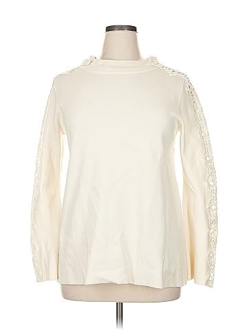 Stylus Long Sleeve Top (view 1)