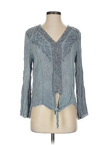 Nostalgia 3/4 Sleeve Blouse (view 1)