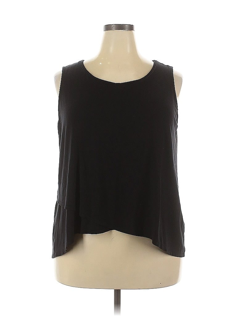 Click to view more detailed imagery on our partner's website Pre-owned Joan Vass Sleeveless T-shirt In Black