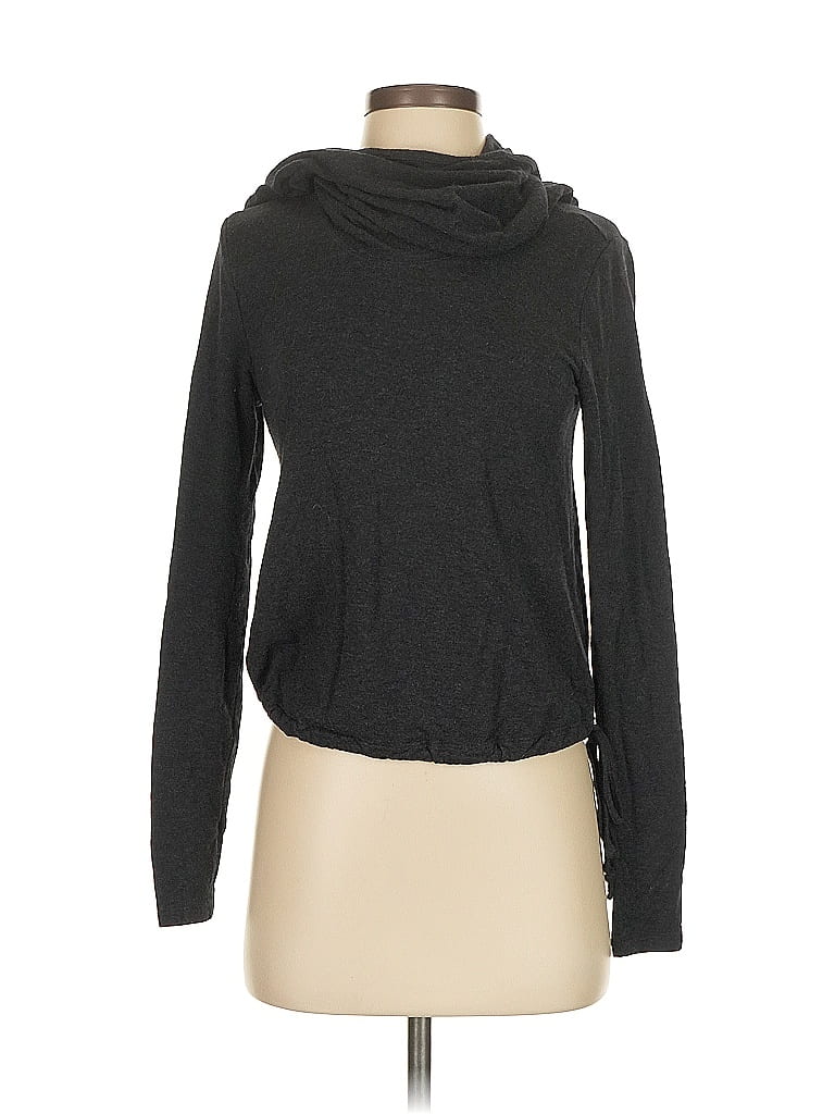 Click to view more detailed imagery on our partner's website Pre-owned Cabi Long Sleeve Turtleneck In Gray