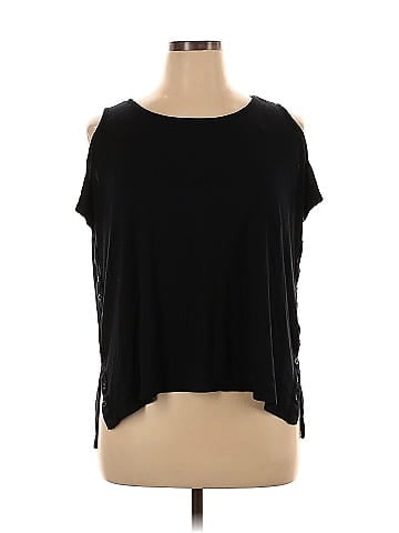 Love Scarlett Short Sleeve Top (view 1)