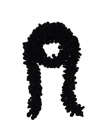 TU Scarf (view 1)