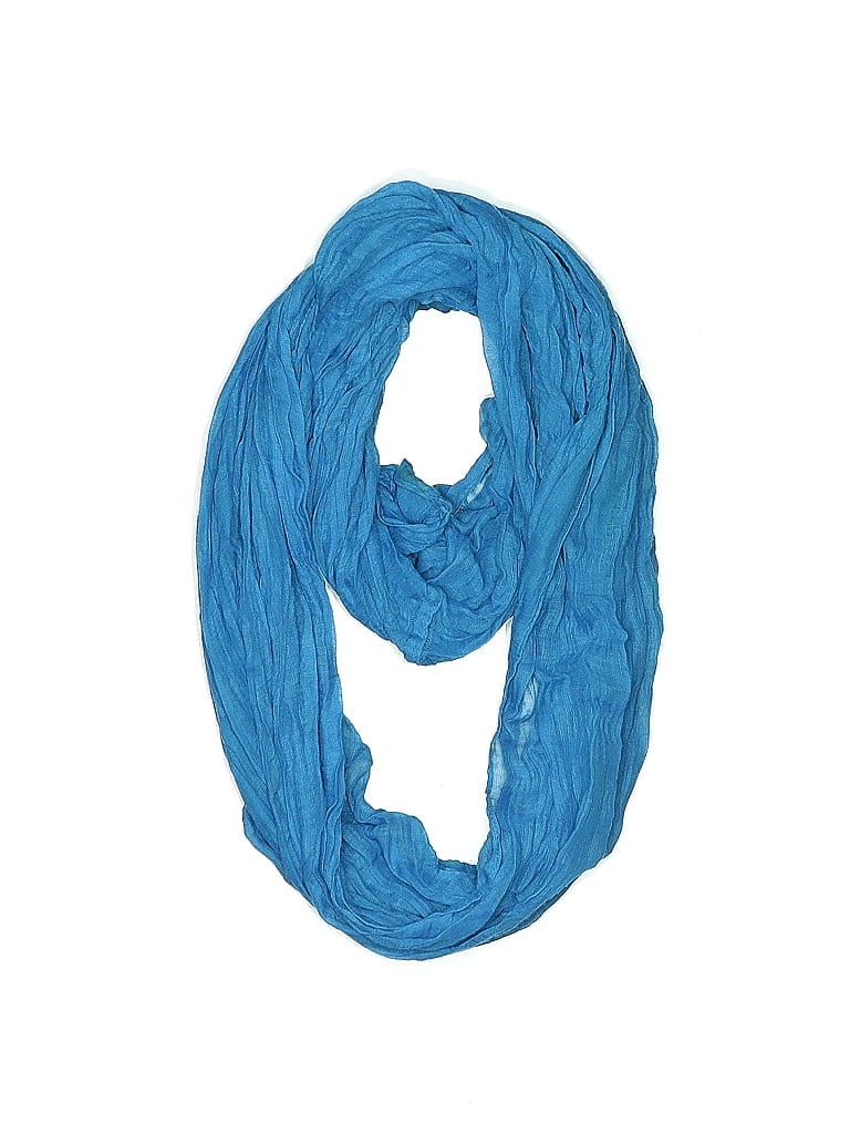 Click to view more detailed imagery on our partner's website Pre-owned So Scarf In Blue