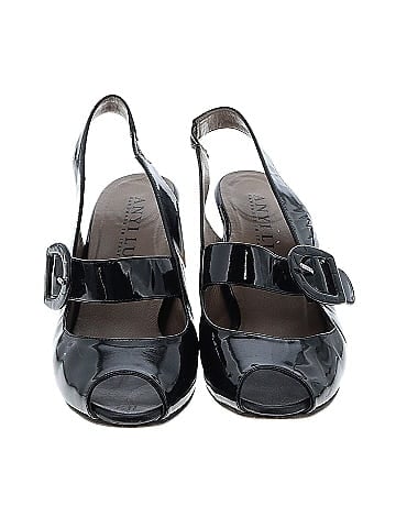 Anyi Lu Heels (view 2)