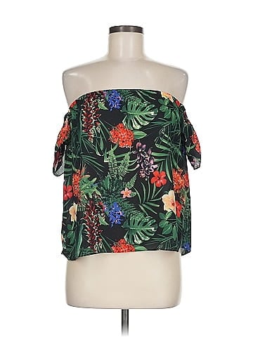 Izzy & Lola Short Sleeve Blouse (view 1)