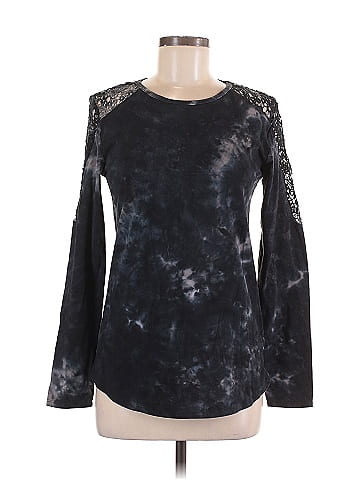 Earth Yoga Long Sleeve Top (view 1)