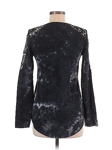 Earth Yoga Long Sleeve Top (view 2)