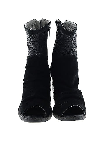 Bos & Co Ankle Boots (view 2)