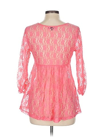 Weavers 3/4 Sleeve Top (view 2)