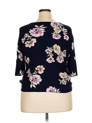 LUQ 3/4 Sleeve Blouse (view 2)