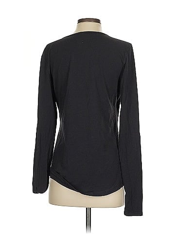 Lululemon Athletica Long Sleeve T-Shirt (view 2)