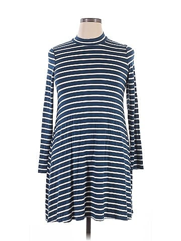 Xhilaration Casual Dress (view 1)
