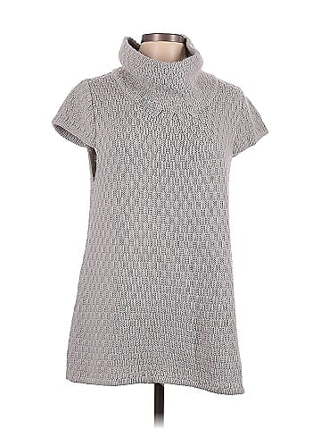 Artisans Poncho (view 1)
