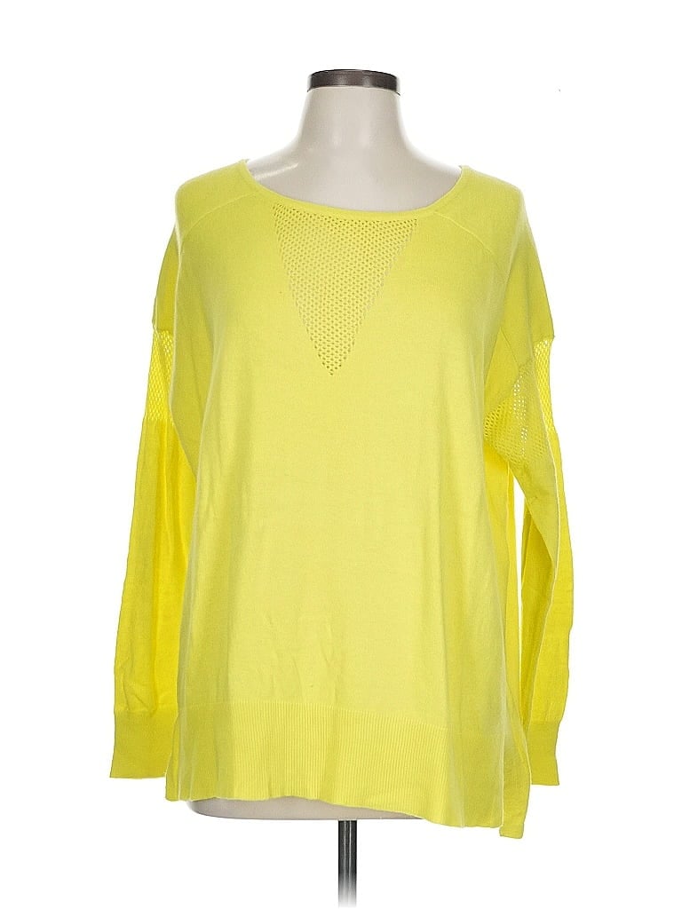 Click to view more detailed imagery on our partner's website Pre-owned Two By Vince Camuto Pullover Sweater