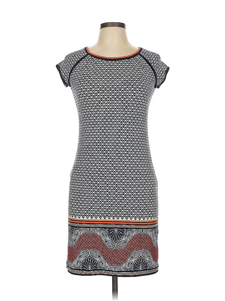 Click to view more detailed imagery on our partner's website Pre-owned Max Studio Casual Dress