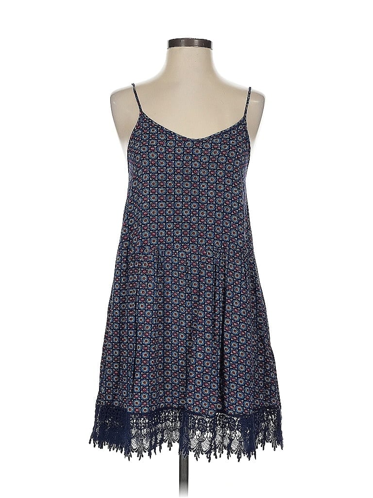 Click to view more detailed imagery on our partner's website Pre-owned Love Sadie Casual Dress