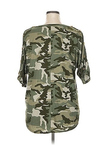 Kim & Cami Short Sleeve T-Shirt (view 2)