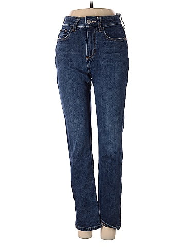 Elizabeth and James Jeans (view 1)