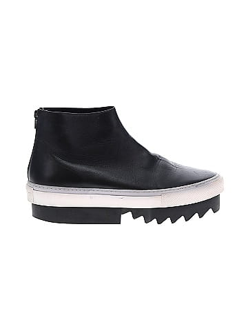 Givenchy Sneakers (view 1)