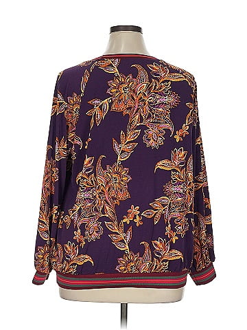 IMAN Pullover Sweater (view 2)