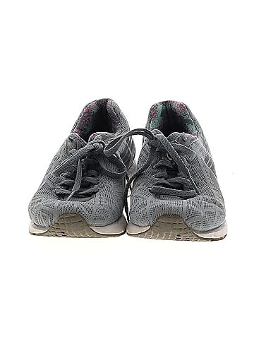 Puma Sneakers (view 2)