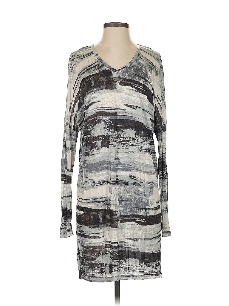 Click to view more detailed imagery on our partner's website Pre-owned Cabi Casual Dress
